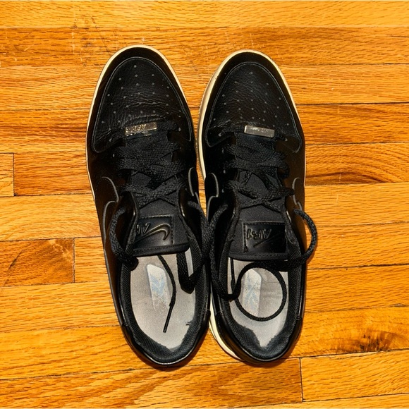 Nike Shoes - Nike Air Force 1 Sage Low